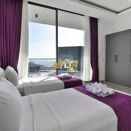 Teamo Villa- Best Quality With Infinity View Villa *