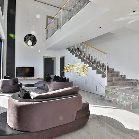 Teamo Villa- Best Quality With Infinity View Villa